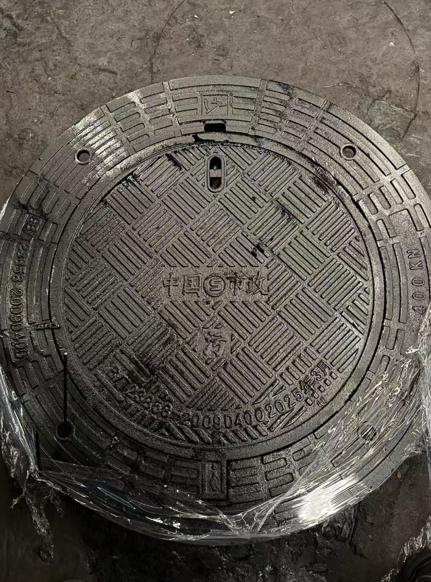 建阳球墨铸铁防沉降井盖展示